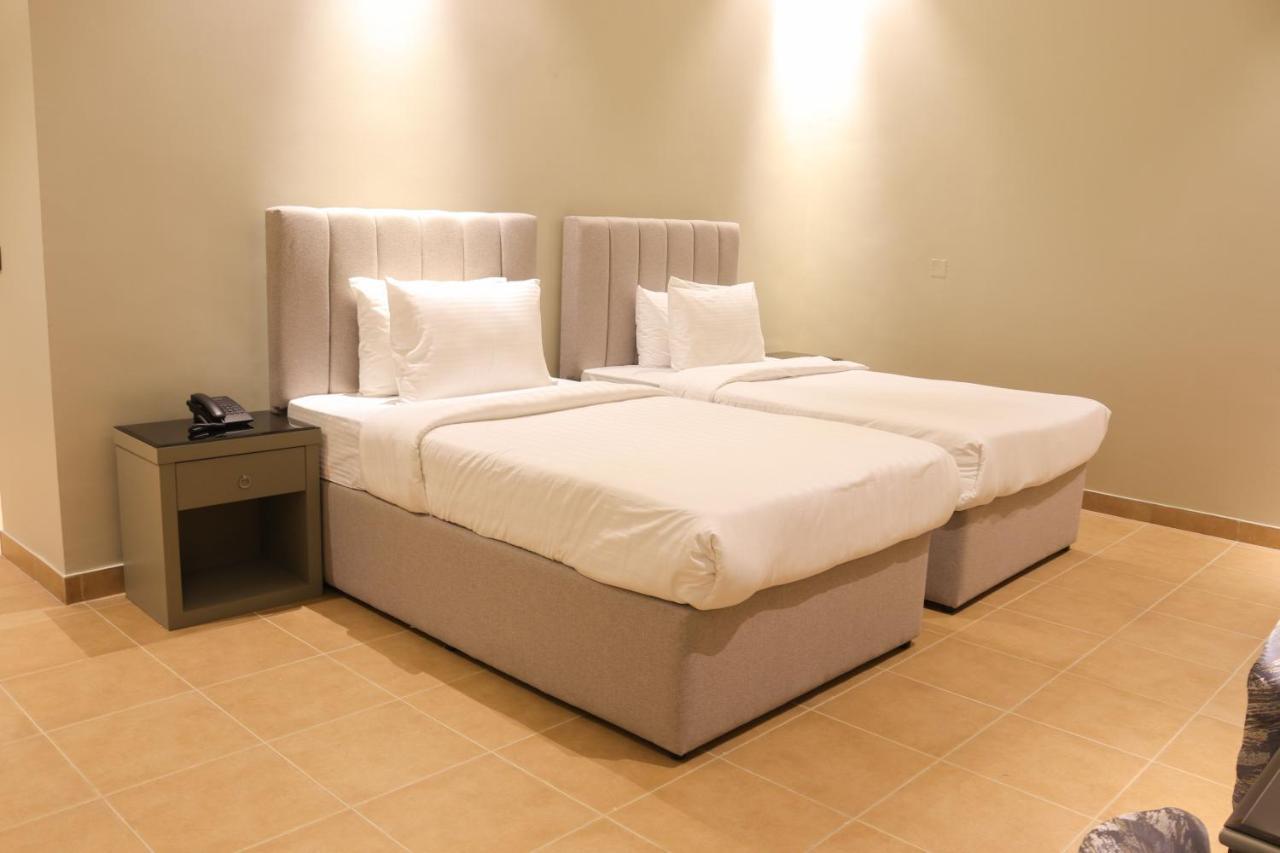 Infinity Tower Suites Wll Al-Manamah Bagian luar foto