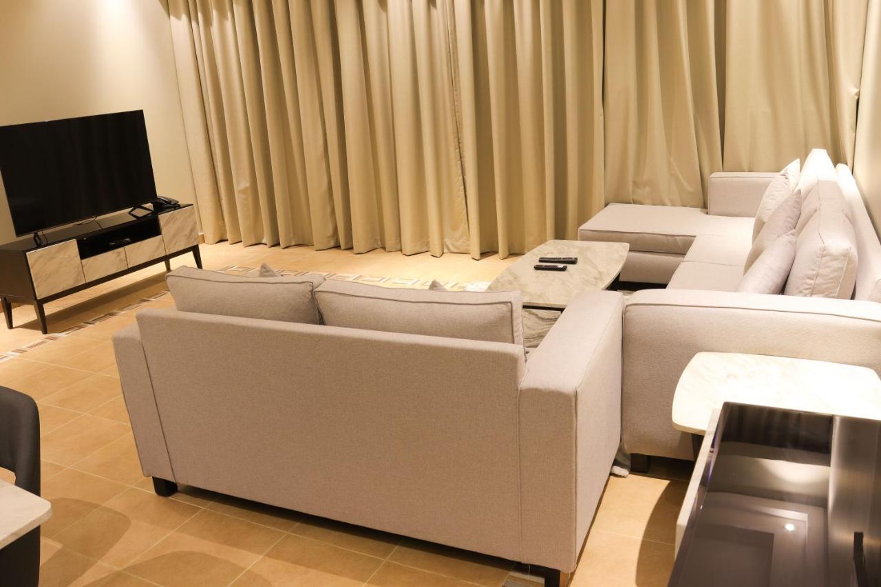 Infinity Tower Suites Wll Al-Manamah Bagian luar foto
