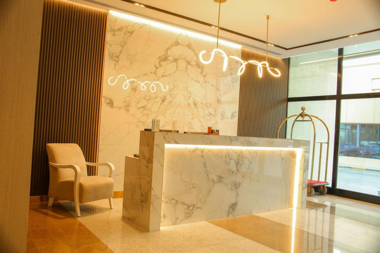 Infinity Tower Suites Wll Al-Manamah Bagian luar foto