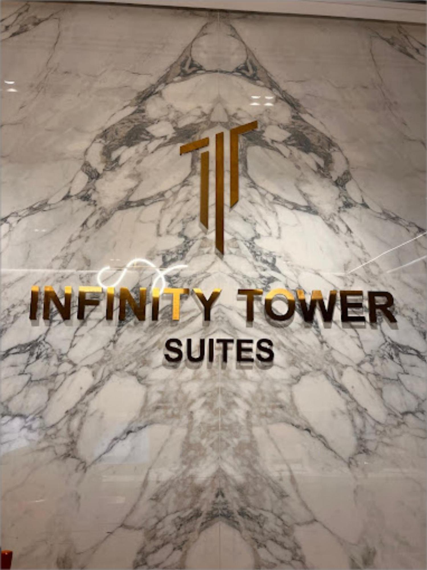Infinity Tower Suites Wll Al-Manamah Bagian luar foto