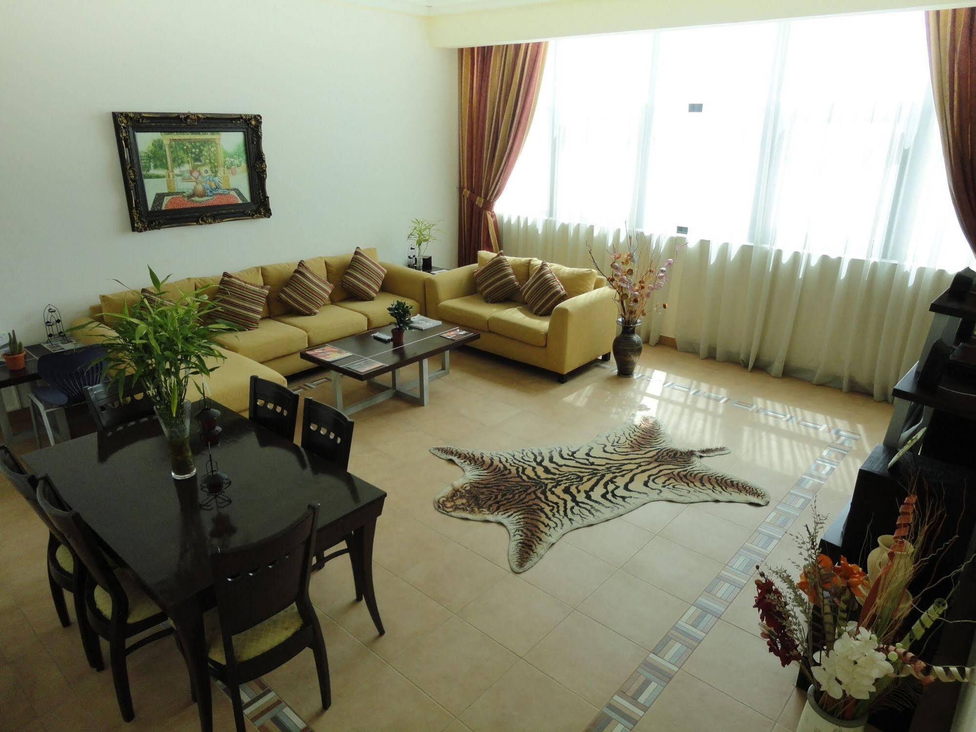 Infinity Tower Suites Wll Al-Manamah Bagian luar foto